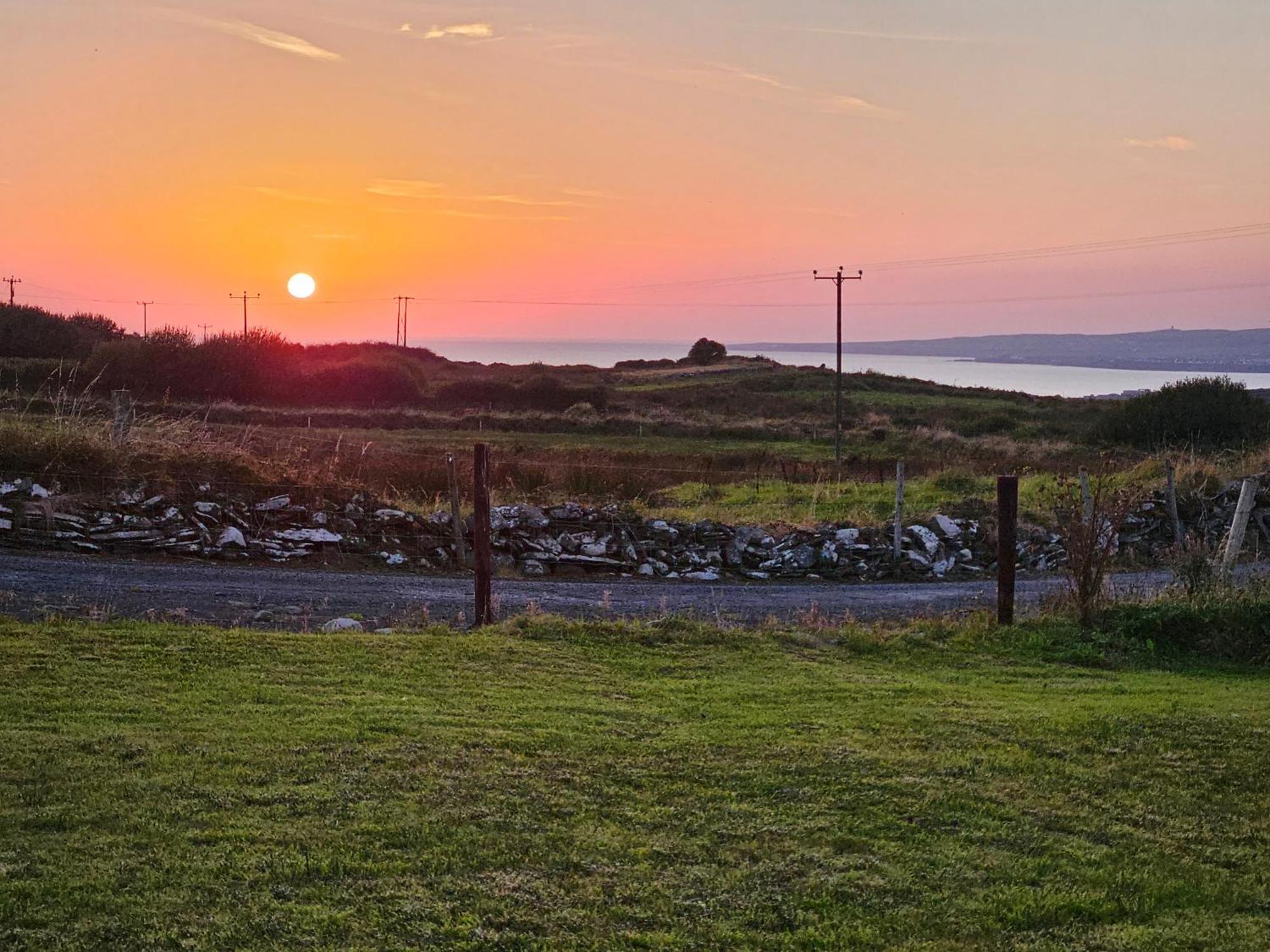 Pensjonat Suaimhneas Lahinch Zewnętrze zdjęcie